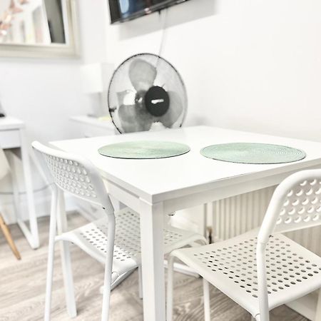 Complete Central Flat Netflix And Fast Wifi London Exterior photo